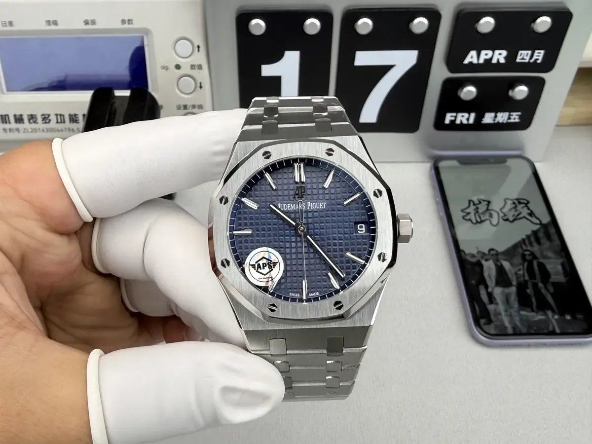 丹东4302一体机芯真能打？APS厂爱彼15500半个月实测报告