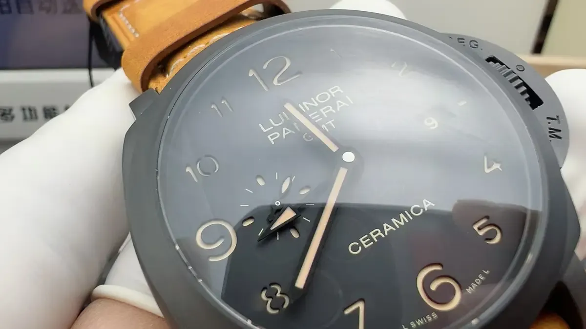 一眼分辨VS厂沛纳海441：表壳、盘面、机芯三大核心对比