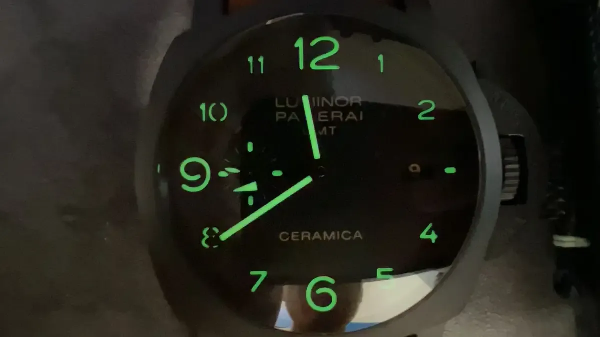 一眼分辨VS厂沛纳海441：表壳、盘面、机芯三大核心对比