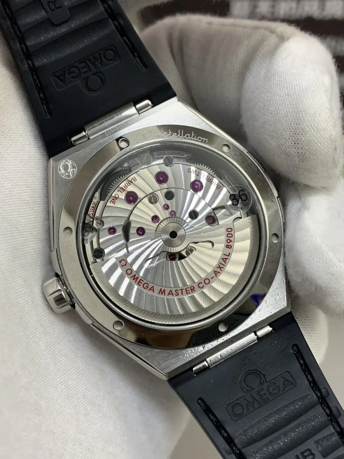 欧米茄星座复刻机芯哪家强？VS厂8900双发条盒+60小时动储解析