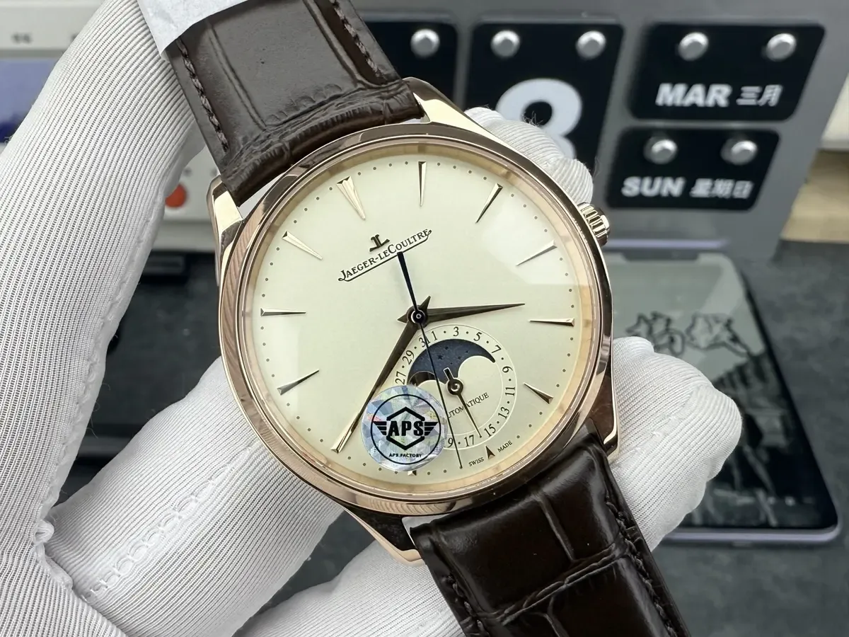 从外观到机芯：APS厂积家月相大师细节能否以假乱真？