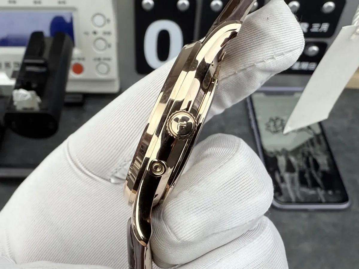 从外观到机芯：APS厂积家月相大师细节能否以假乱真？