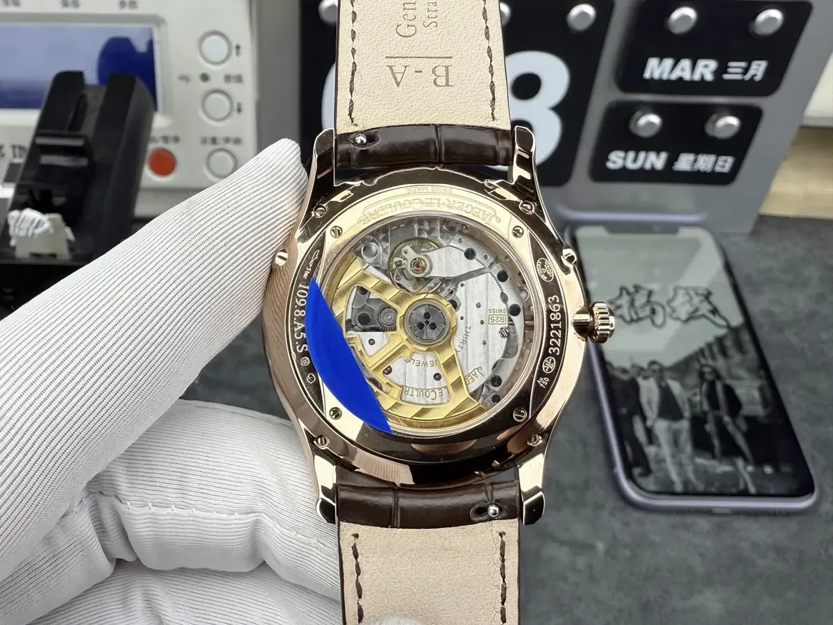 从外观到机芯：APS厂积家月相大师细节能否以假乱真？