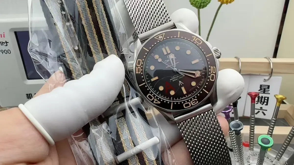 VS厂欧米茄无暇赴死深度评测：8806机芯+钛合金网状带