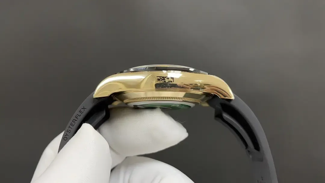 BT厂迪通拿余文乐款值得入吗？陶瓷圈+机芯全解析