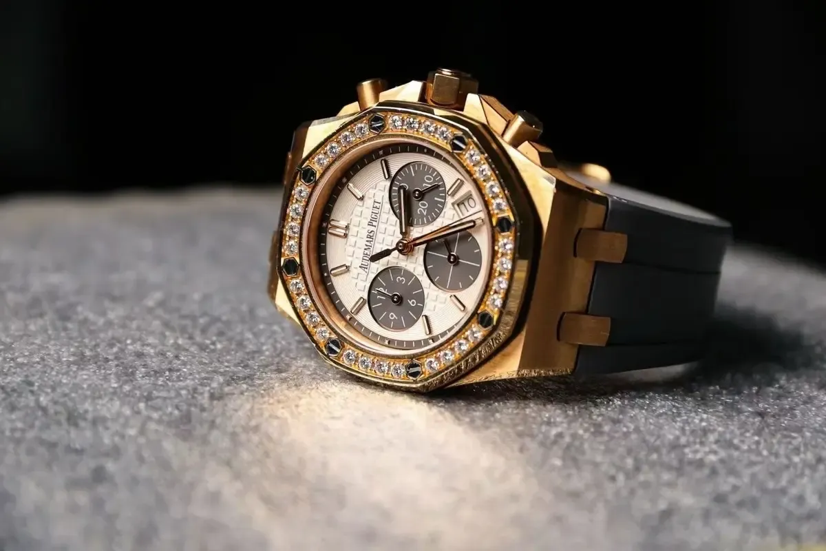 女神同款！APS厂爱彼26231OR玫瑰金镶钻腕表做工到底有多顶？