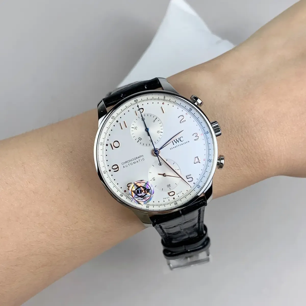 APS万国葡计透底款，凭什么敢说"机芯零妥协"？深度拆解