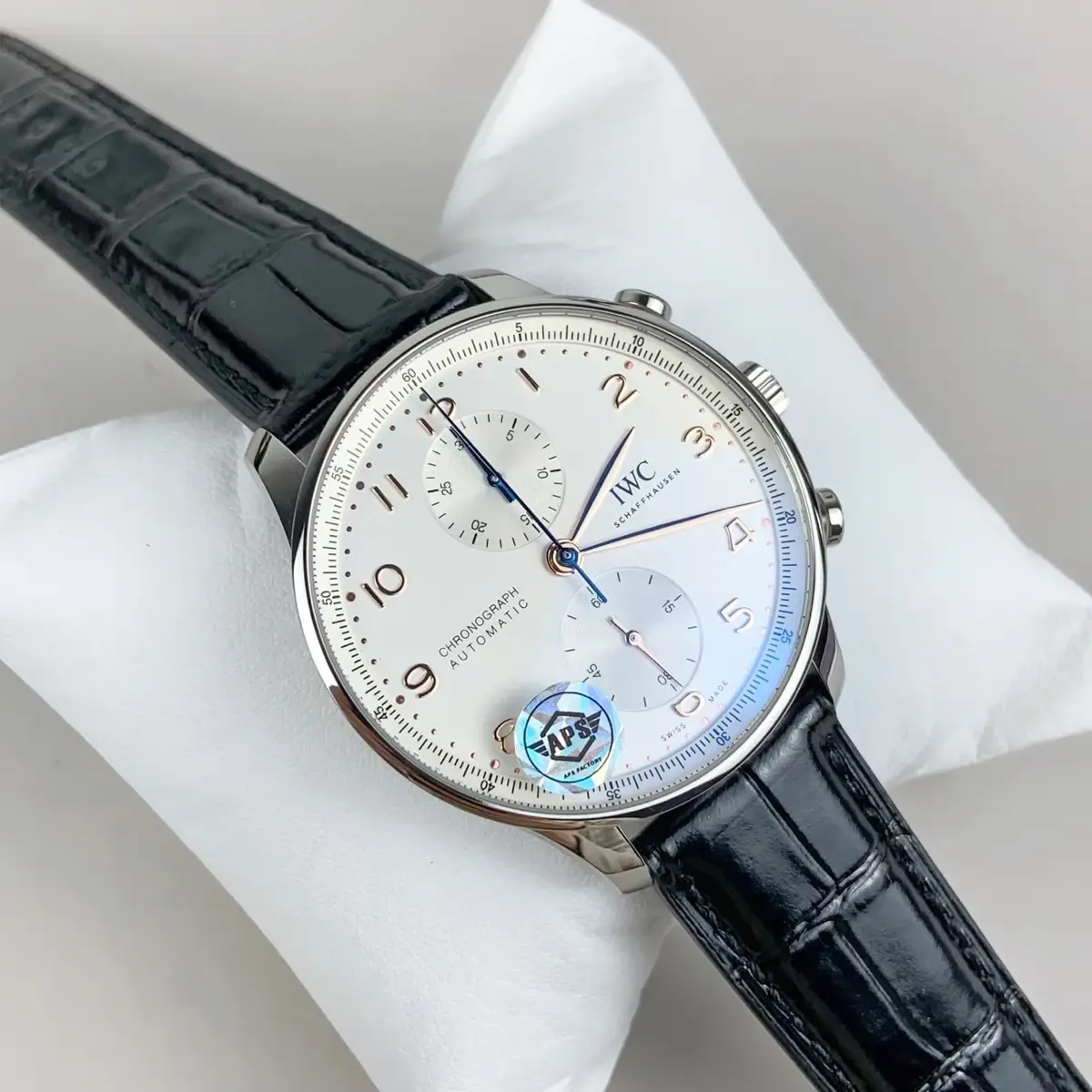 APS万国葡计透底款，凭什么敢说"机芯零妥协"？深度拆解