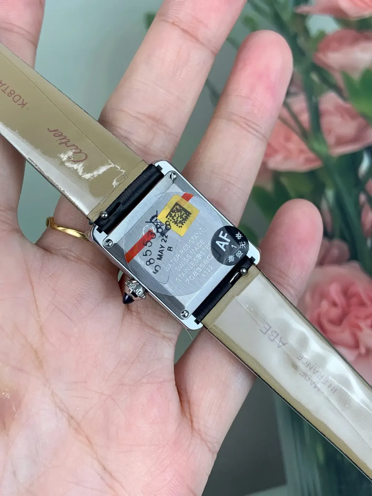 女生第一块"大牌表"怎么选？AF卡地亚坦克女表最合适