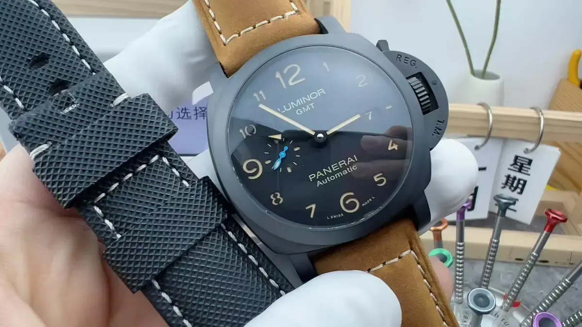 VS沛纳海PAM1441陶瓷深度评测：蓝色小秒针+全陶瓷壳有多毒？
