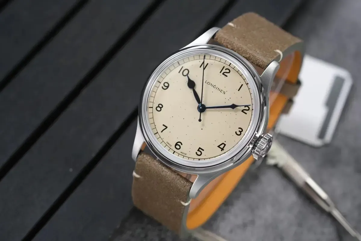 从飞翼沙漏到椭圆背盖：JA厂浪琴小雀斑做工能否以假乱真？