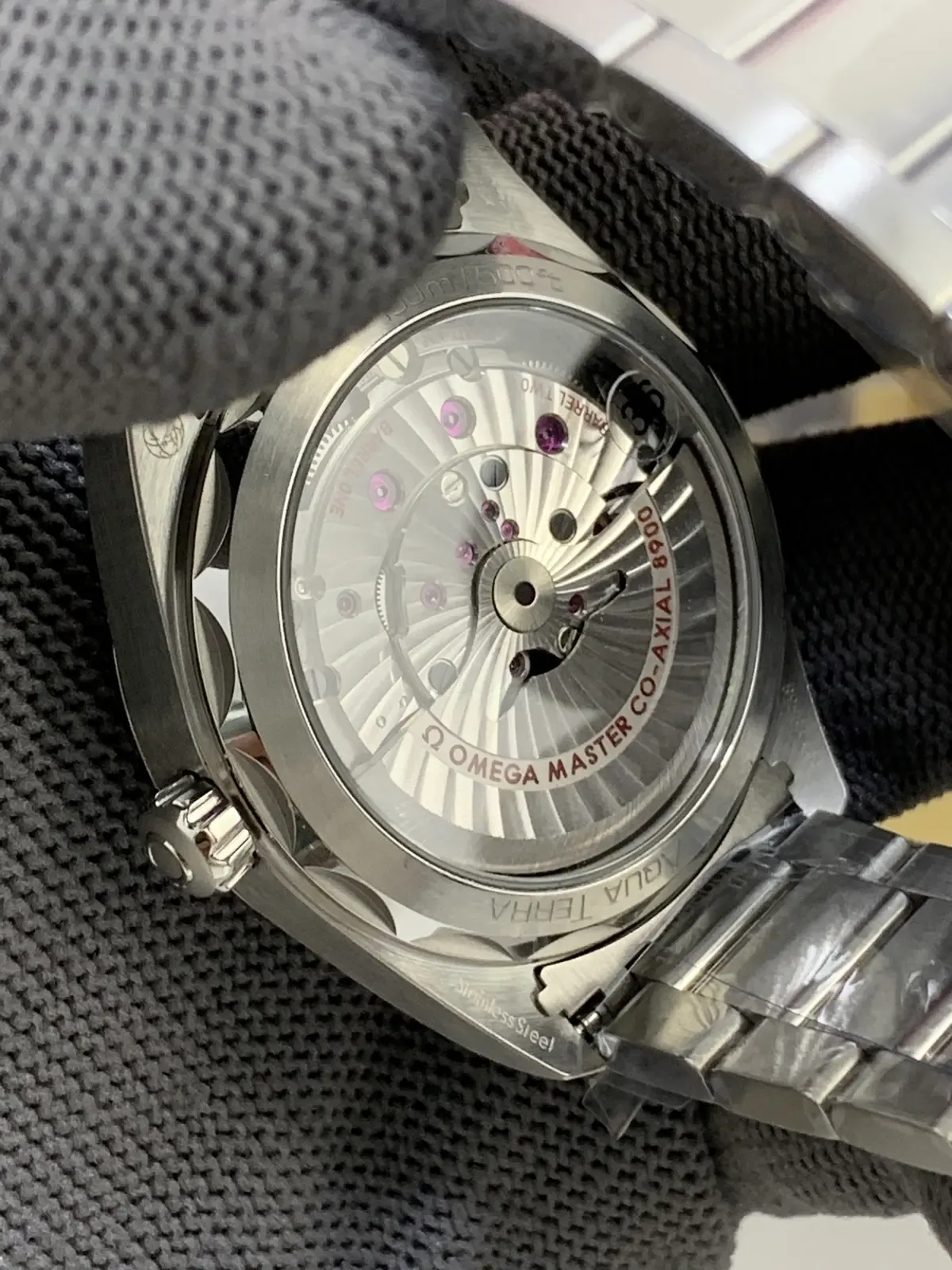 VS厂海马150柚木绿真假对比：8900机芯细节深度解析