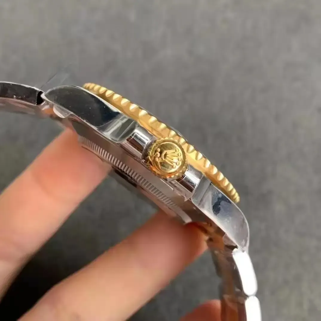 VS厂间金黑水鬼细节全解析，对比原版机芯差距有多大？