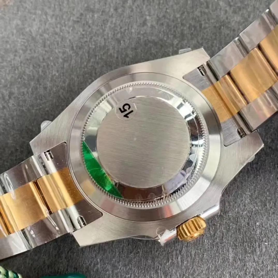 VS厂间金黑水鬼细节全解析，对比原版机芯差距有多大？