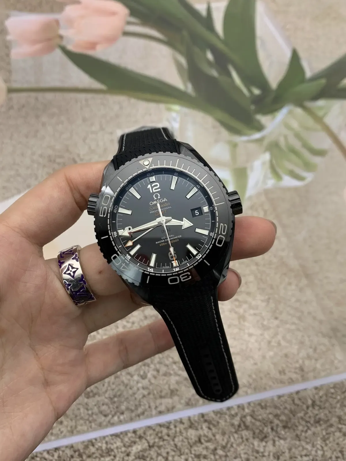 VS厂深海之黑45.5mm全黑陶瓷佩戴体验，告别一眼假