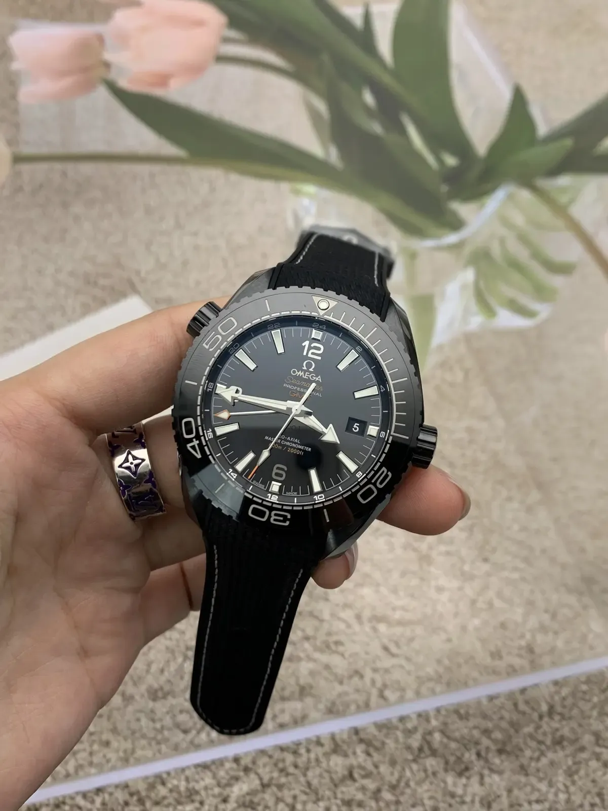 VS厂深海之黑45.5mm全黑陶瓷佩戴体验，告别一眼假