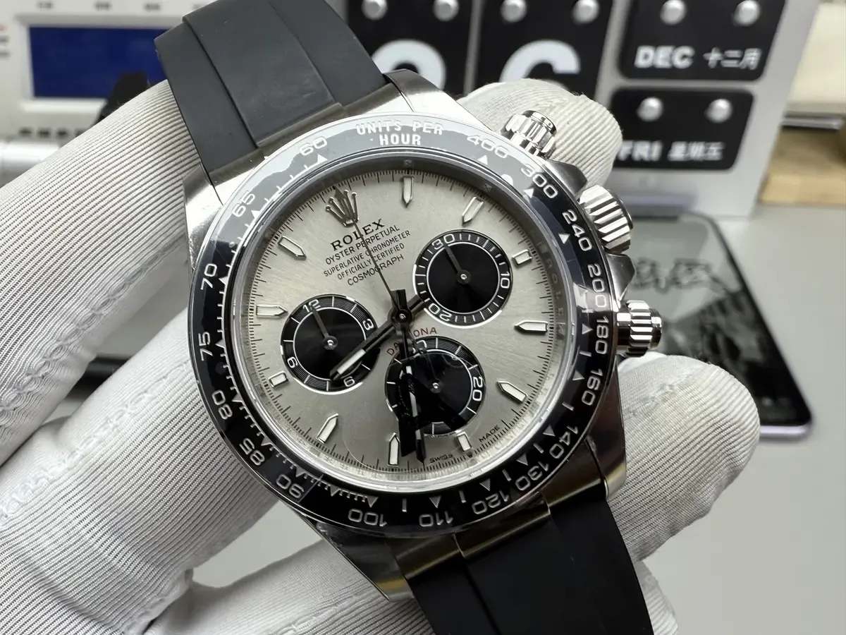 VS厂迪通拿值得买吗？详解4131机芯的升级与细节破绽