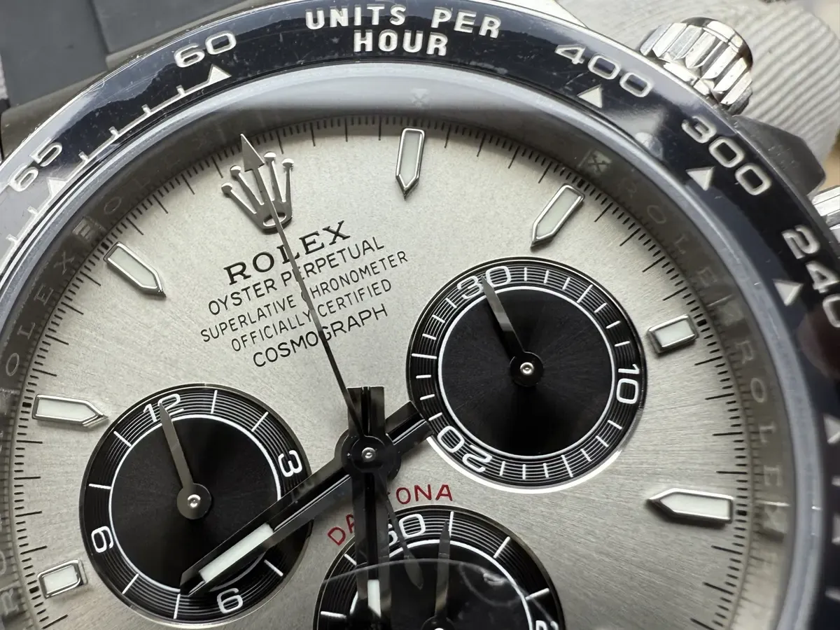 VS厂迪通拿值得买吗？详解4131机芯的升级与细节破绽