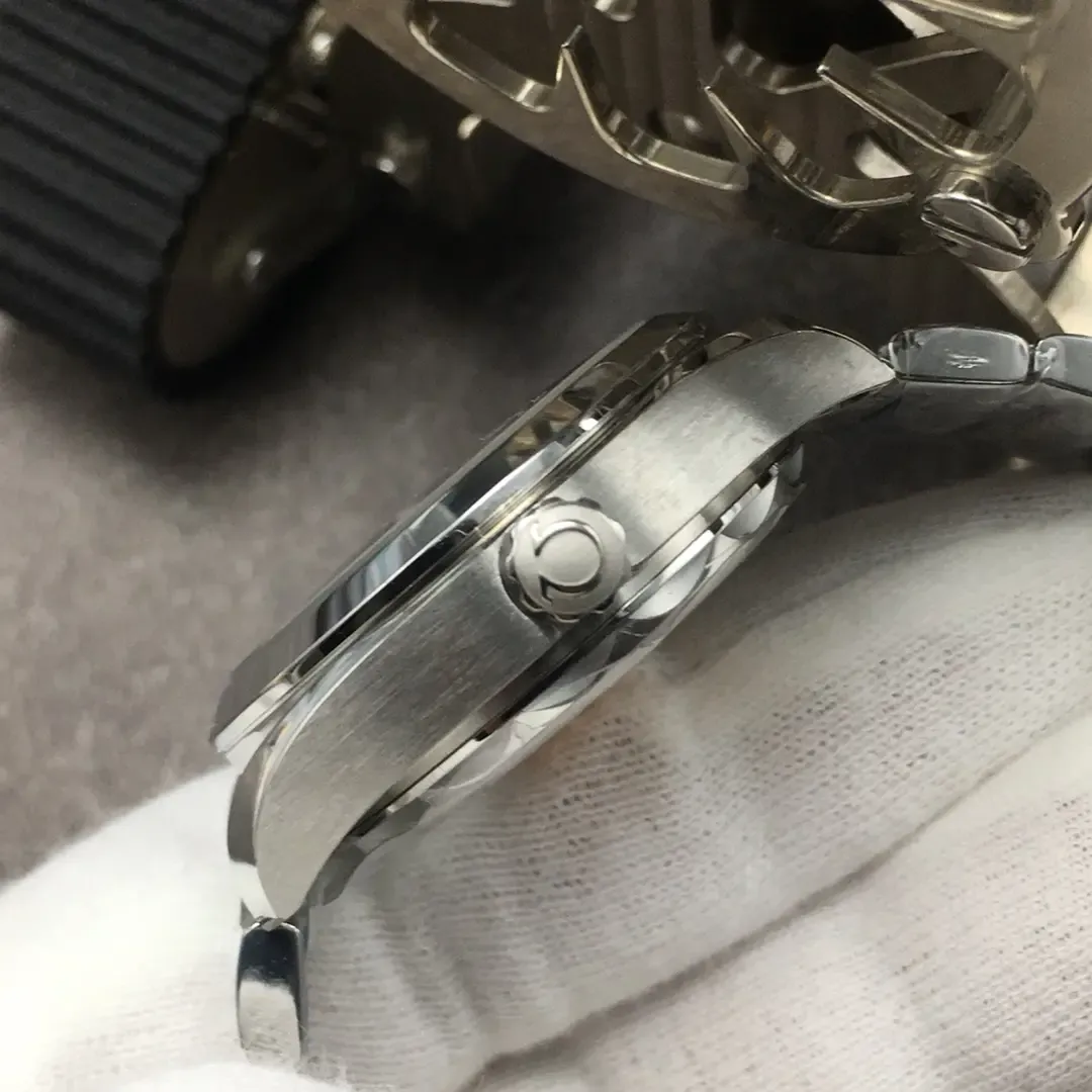 复刻表女款天花板？VS厂欧米茄海马150女表实拍评测