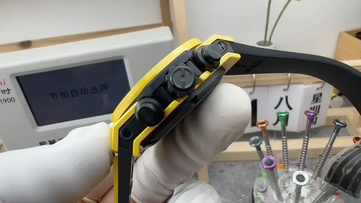 BBF厂宇舶大爆炸黄色陶瓷，戴在手腕上的“视觉炸弹