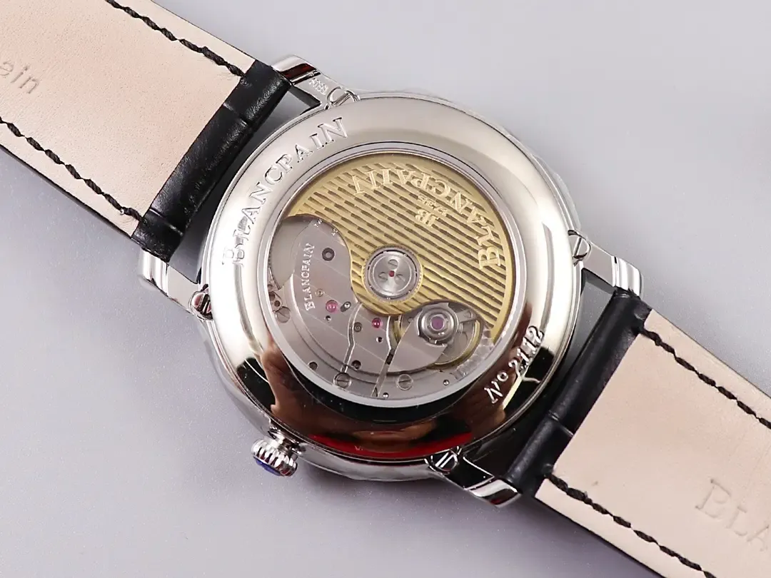 OM厂宝珀6654月相评测：全历功能+月相，正装表天花板？