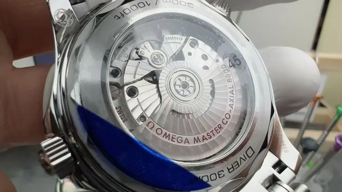 8800机芯返修率低？VS厂欧米茄海马300使用三年实测