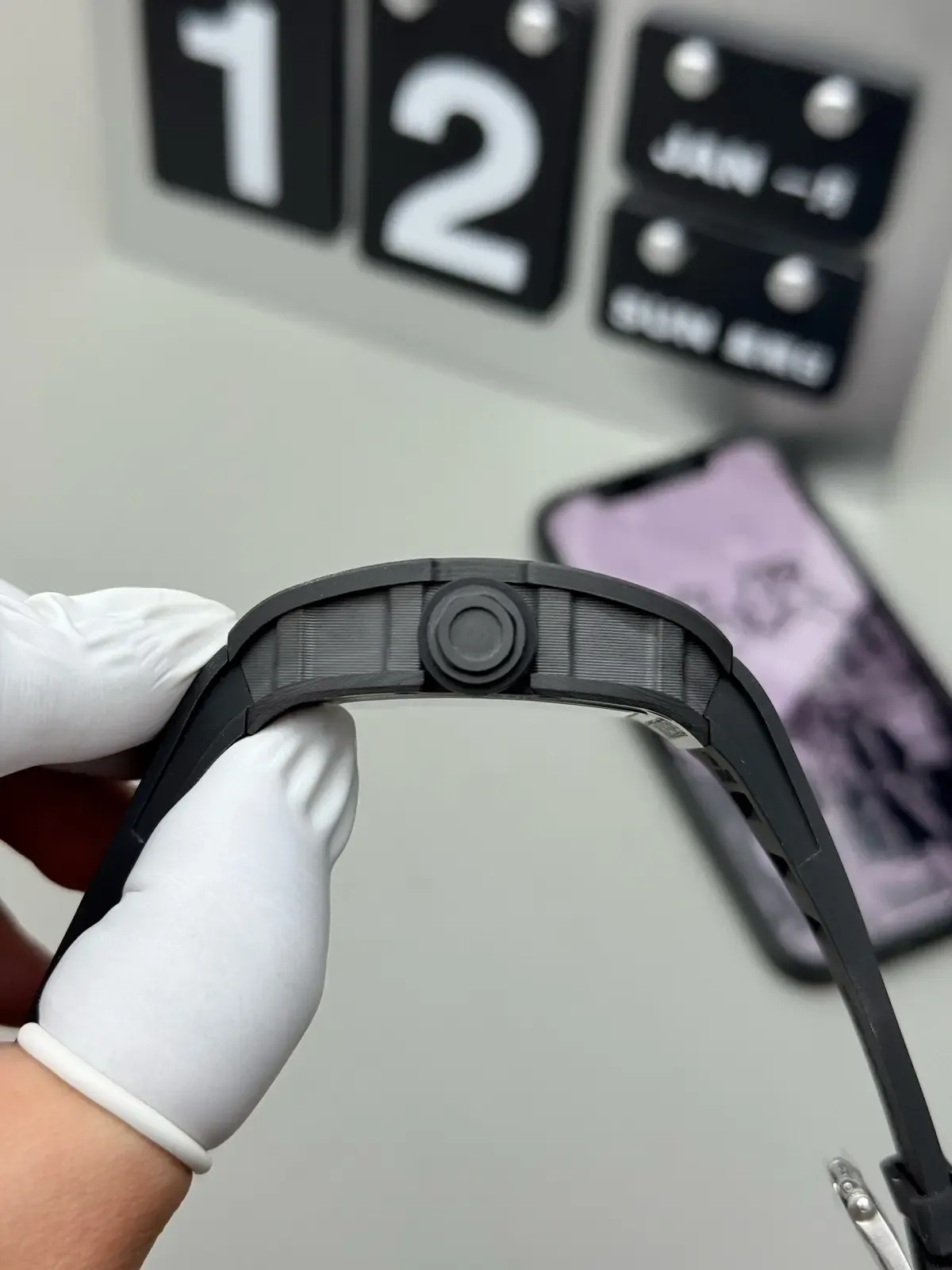 BBR厂理查德RM055碳纤维版评测：一体机芯+轻量化材质