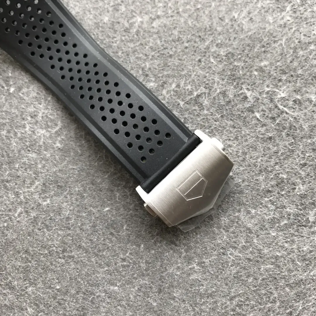 XF厂泰格豪雅卡莱拉黑面旋风评测：赛车计时表复刻哪家强？