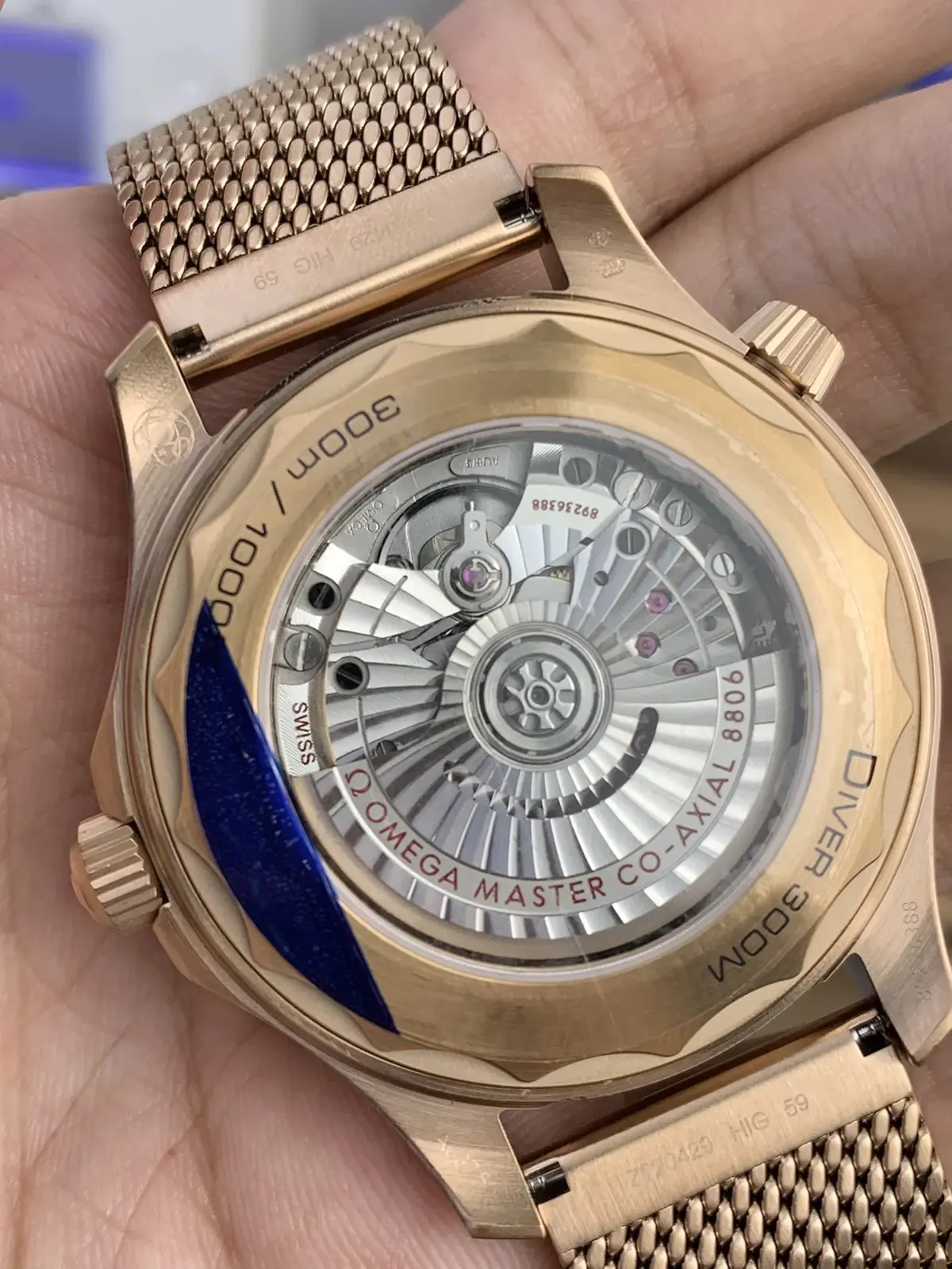 VS厂欧米茄海马300勃艮第红圈入手建议：青铜金表壳+8806机芯