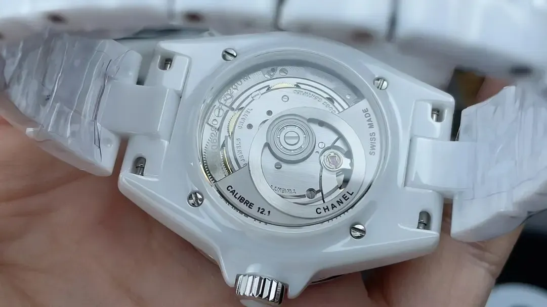 BV厂香奈儿J12最新版，盘面细节还原度分析