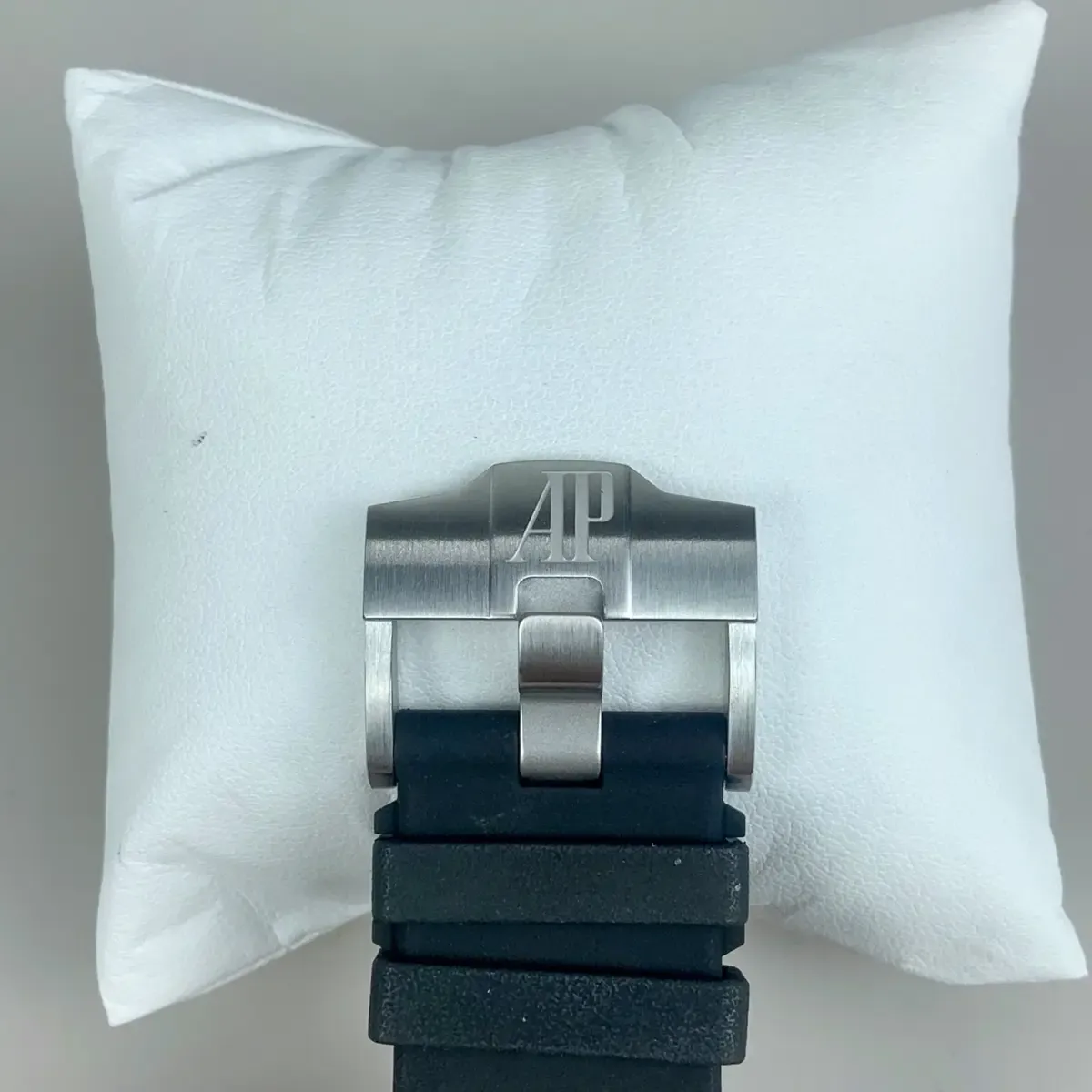 APS厂爱彼15710深度评测,盘面细节实拍放大看