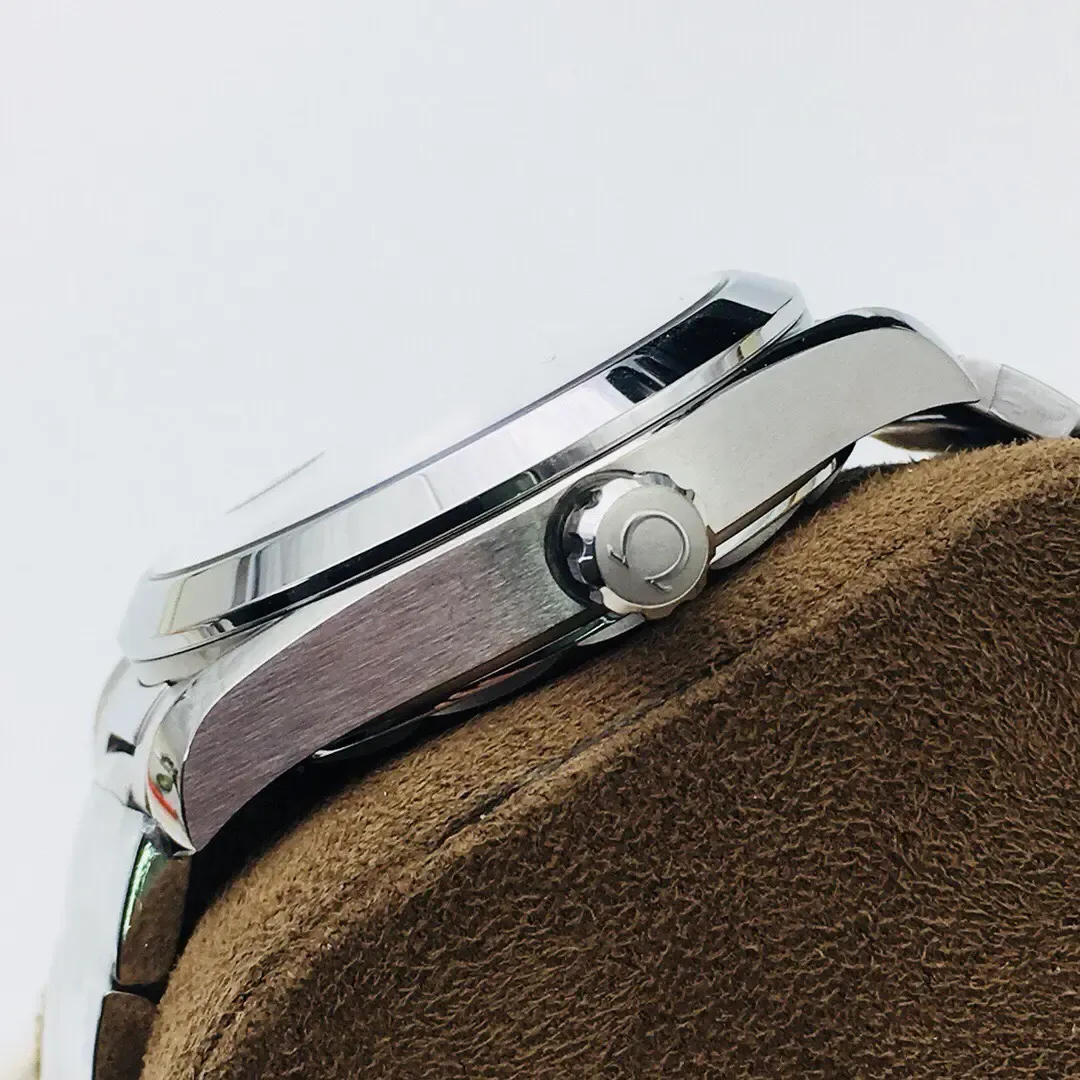 VS厂海马世界时值不值得入？从盘面到机芯全面解析