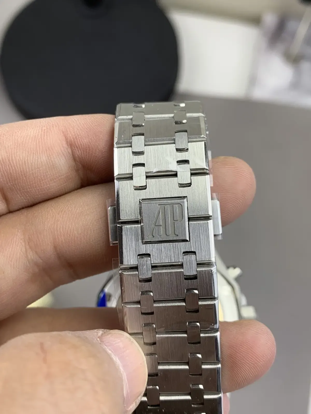 APS厂爱彼26240值不值得入？从飞返计时到佩戴体验一次说清