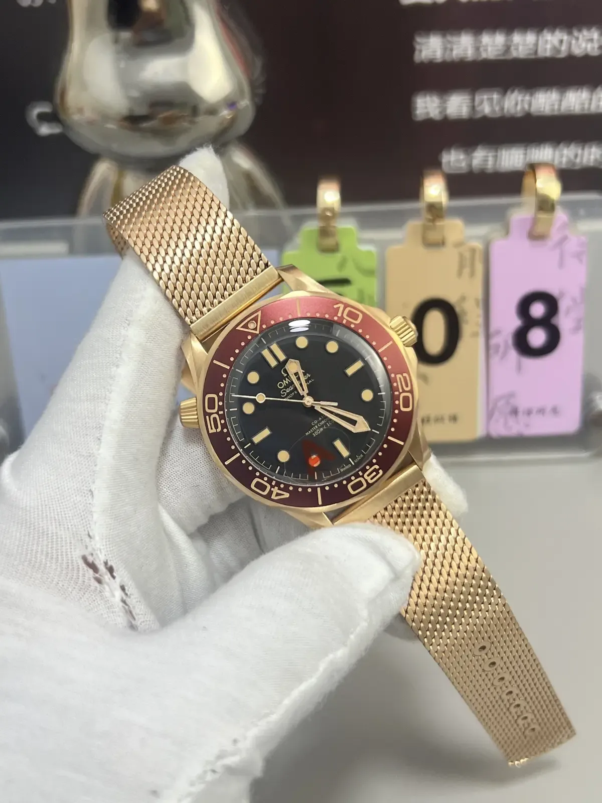 42mm磨砂黑盘+54小时动储：VS海马300青铜金版上手体验