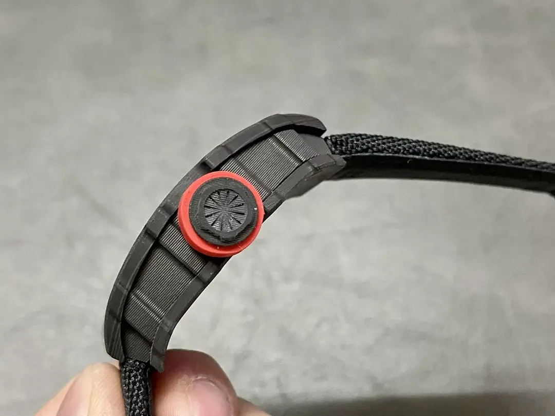 深度拆解BBR理查德RM35-01：NTPT碳纤维表壳工艺有多强？