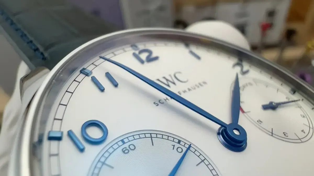 ZF厂葡七V5版对比其他厂：机芯、背透、盘面三大维度对比