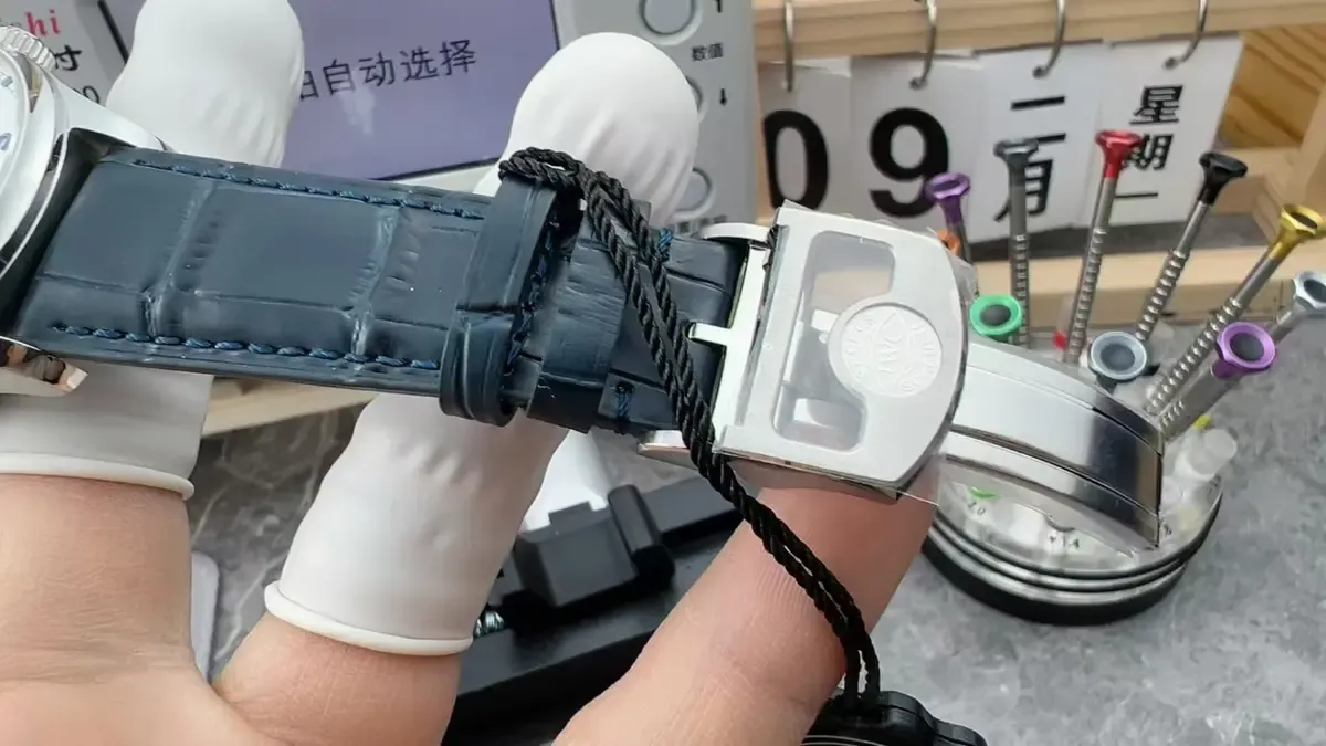 ZF厂葡七V5版对比其他厂：机芯、背透、盘面三大维度对比