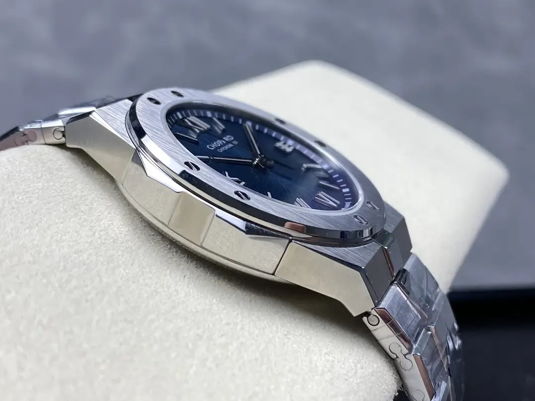 GH厂萧邦Alpine Eagle评测：看完这篇细节再决定