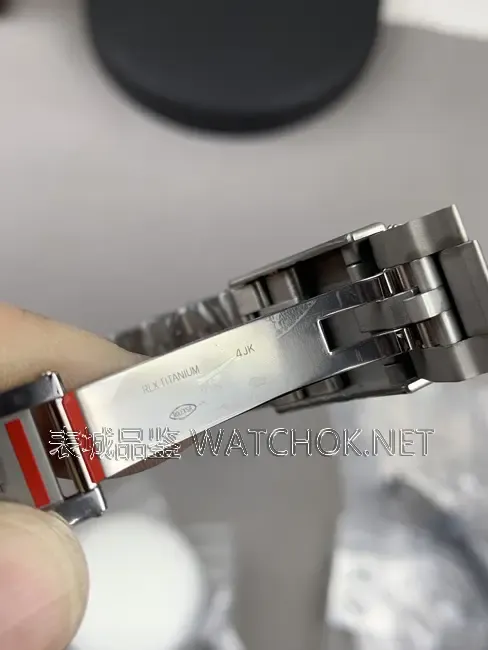 107克的“空气感”！ARF厂钛游艇从壳套到机芯深度解析