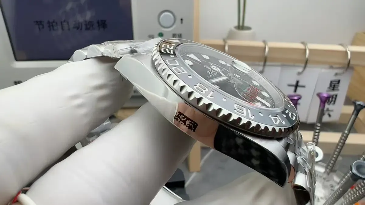 市场最强格林尼治复刻？VS厂皮蛋圈丹东3285机芯测评