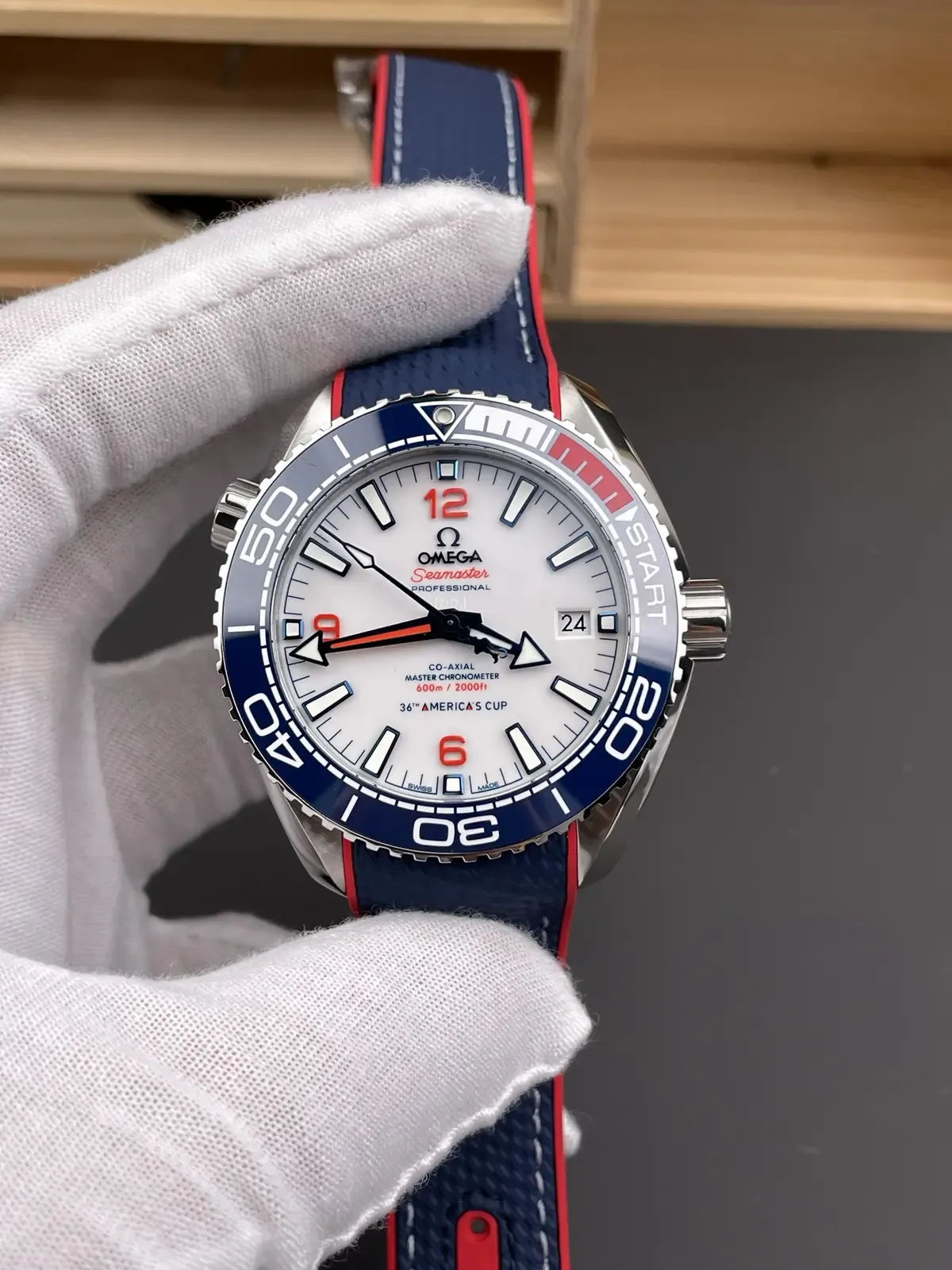 VS厂欧米茄海马美洲杯深度评测：三色陶瓷圈，白红蓝炸裂