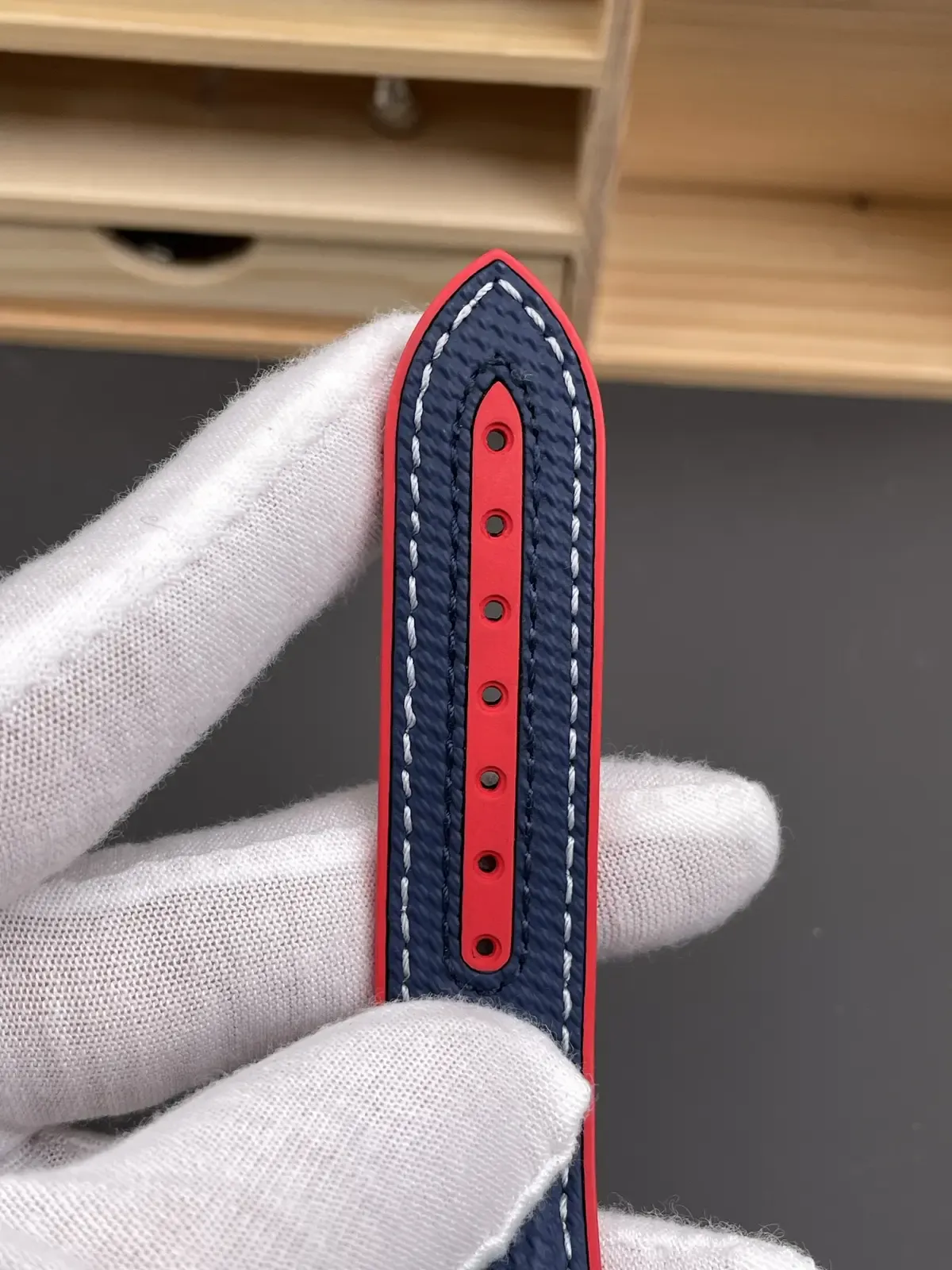 VS厂欧米茄海马美洲杯深度评测：三色陶瓷圈，白红蓝炸裂