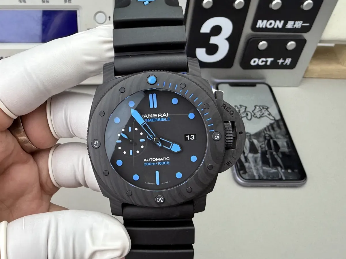 告别压手感！VS厂沛纳海1661碳纤维表壳，上手轻若无物