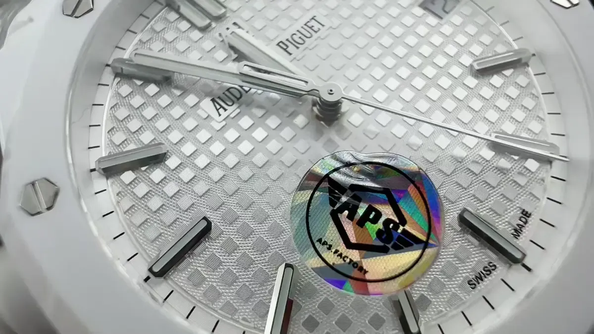 APS厂爱彼15500全陶瓷深度评测：硬度如钻，轻若无物