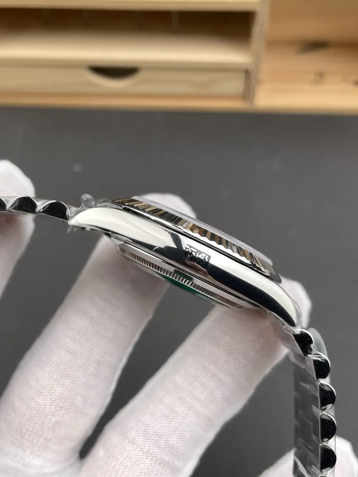 告别轻飘飘！RC厂冰蓝星期日志配重版，高密度复合钢+精准210克