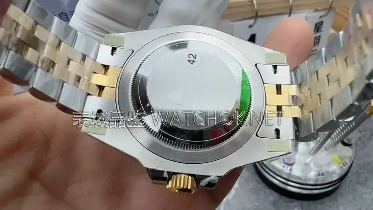 176克：VS厂沙士圈板链与皮蛋圈五珠链，配重差异解析