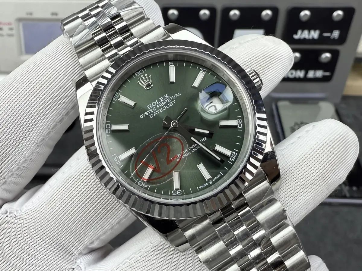 VS厂日志薄荷绿全面评测：从机芯硬实力到长期维护指南