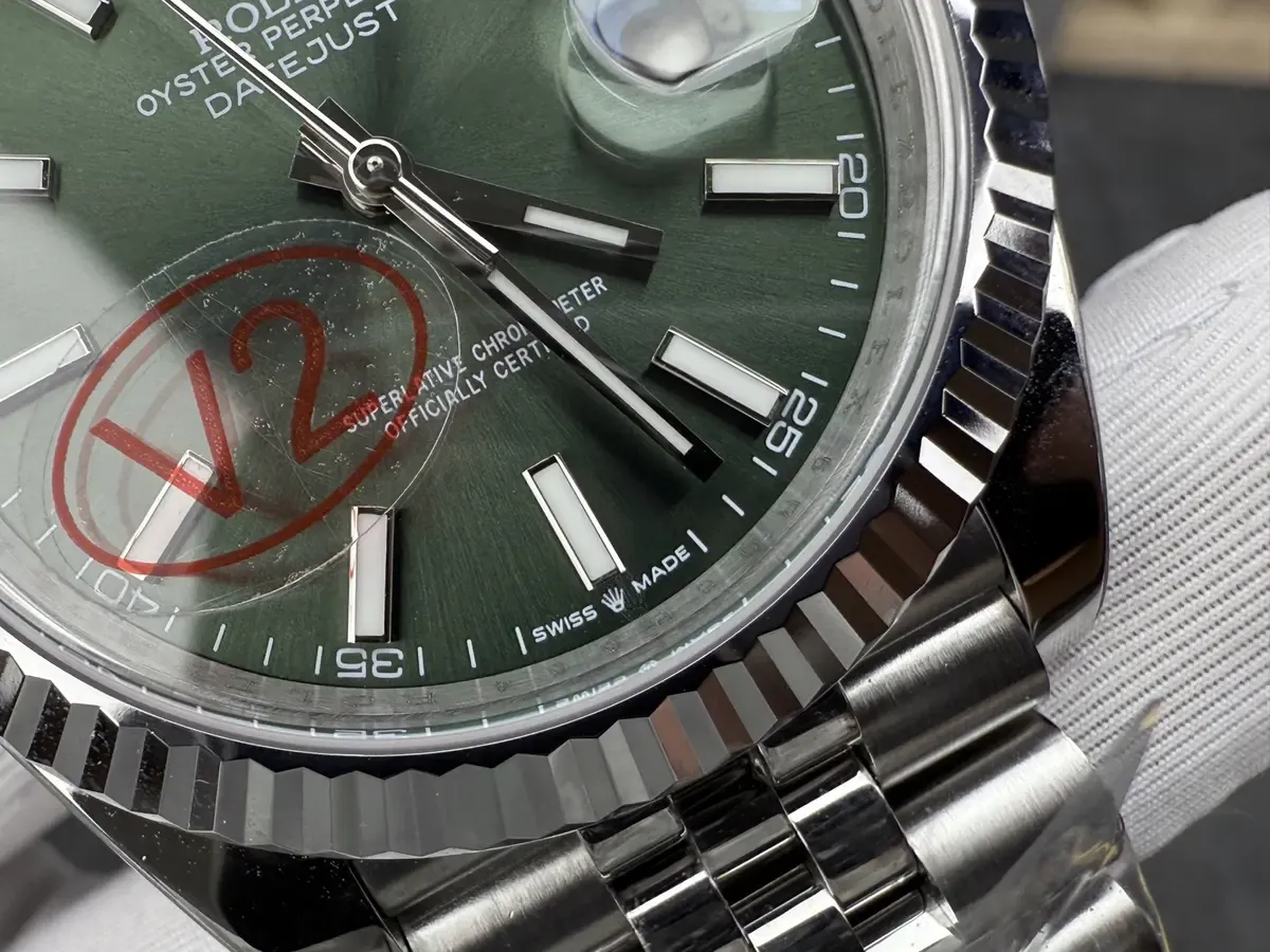 VS厂日志薄荷绿全面评测：从机芯硬实力到长期维护指南