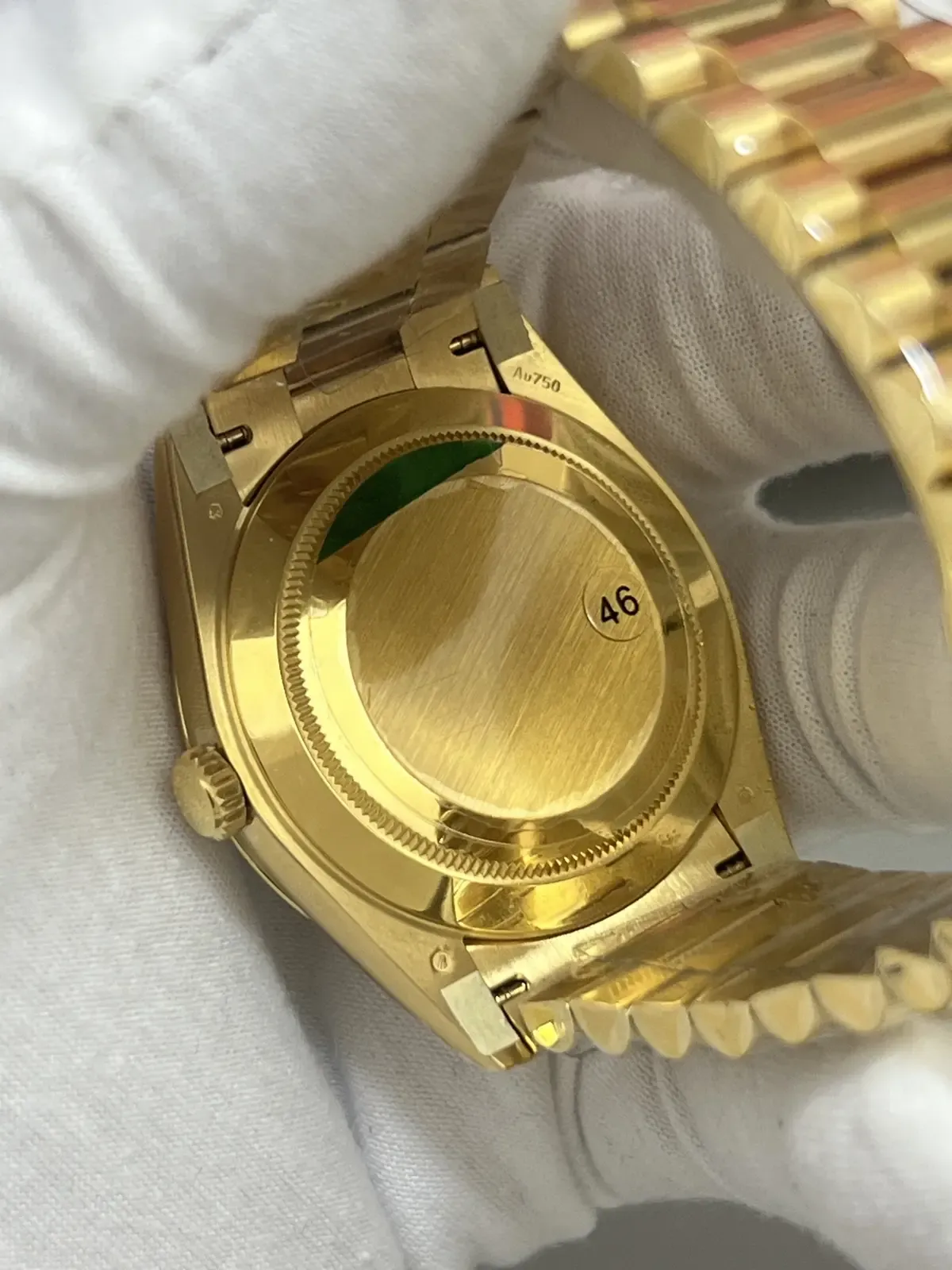 【实测】VS厂黑冰糖V2版：182克压手感，细节对版度有多高？