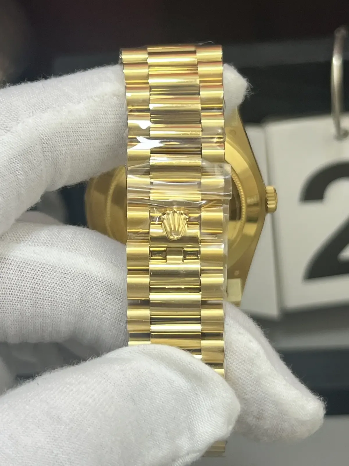 【实测】VS厂黑冰糖V2版：182克压手感，细节对版度有多高？